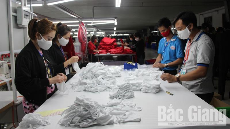 Xuất khẩu 5 triệu chiếc khẩu trang kháng khuẩn sang Nhật Bản