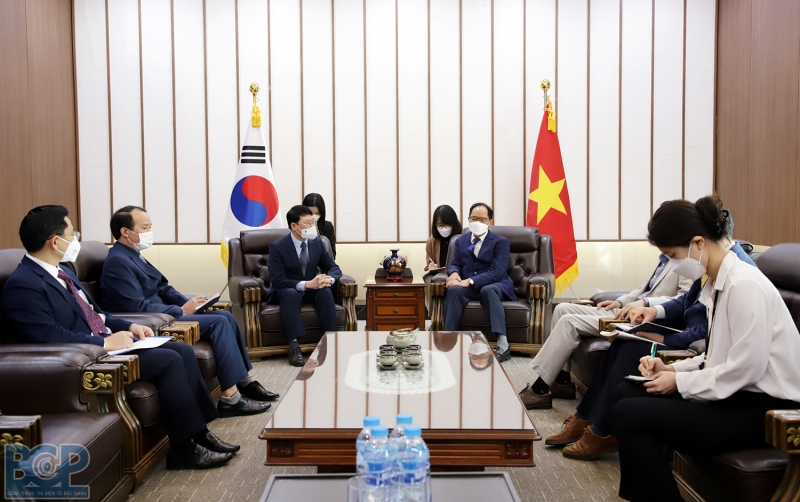 Chủ tịch UBND tỉnh Lê Ánh Dương thăm, chúc mừng năm mới Đại sứ quán Nhật Bản và Hàn Quốc tại Việt Nam