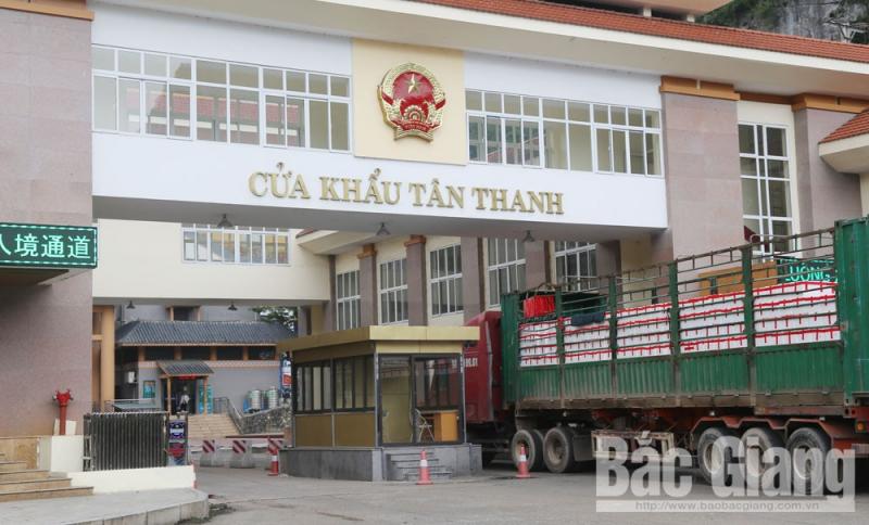 Xuất khẩu vải thiều qua các cửa khẩu tỉnh Lạng Sơn: Giảm thủ tục, thông quan trong ngày