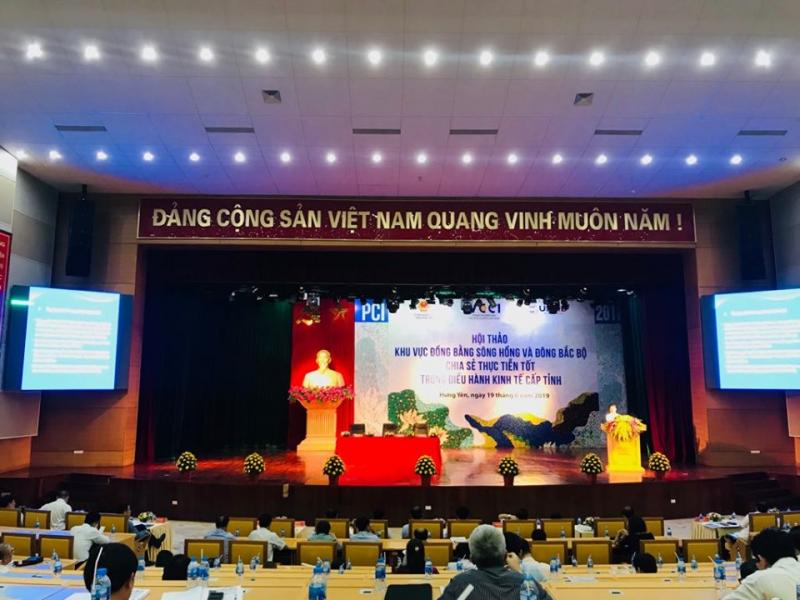 Hội thảo ‘Chia sẻ thực tiễn tốt trong việc điều hành kinh tế khu vực Đồng bằng sông Hồng và Đông Bắc Bộ’