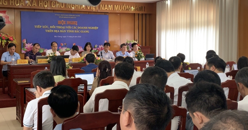 Hội nghị “Tiếp xúc, đối thoại với các doanh nghiệp trên địa bàn tỉnh Bắc Giang”