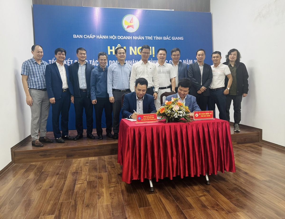 Trung tâm Xúc tiến đầu tư và Phát triển doanh nghiệp ký Biên bản ghi nhớ hợp tác với Hội Doanh nhân trẻ tỉnh Bắc Giang